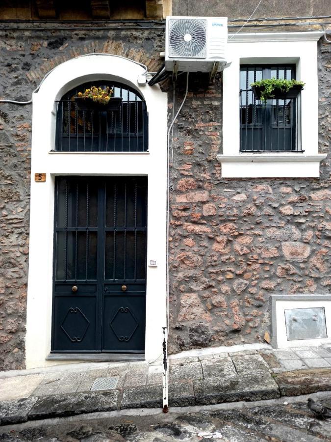 Apartment Maya's Catania